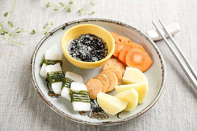 暴雪《星际争霸Ⅱ》国服今日预下载：账号数据完整保留